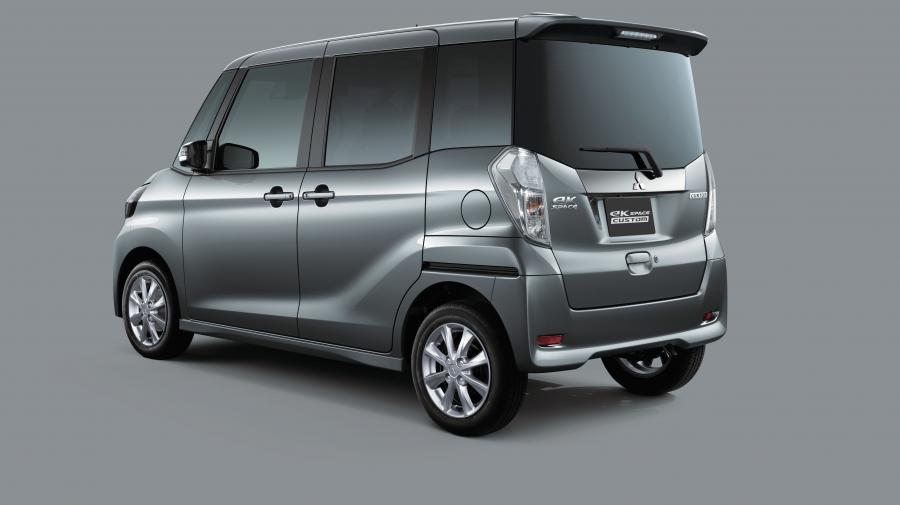  Mitsubishi eK Space Custom 2016 года  (фото 8 из 10)
